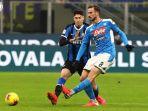 gelandang-napoli-fabian-ruiz-saat-berhadapan-dengan-bek-inter-milan.jpg