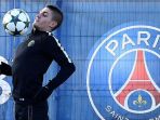 gelandang-paris-saint-germain-marco-verratti_20170623_082814.jpg