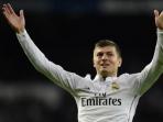 gelandang-real-madrid-toni-kroos_20161111_091309.jpg