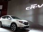 generasi-baru-honda-cr-v_20170427_230409.jpg
