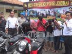 geng-naga-hitam-jembrana-bali_20170123_205449.jpg