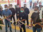grand-opening-mitra-10-ditandai-dengan-pengguntingan-pita.jpg