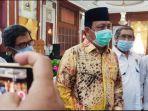 gubernur-kalsel-h-sahbirin-noor-paman-birin-pena-mas-dari-pwi-kamis-04022021.jpg