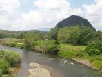 gunung-hantanung-dan-sungai-maranting-di-kabupaten-balangan_20180802_121328.jpg