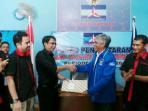 hamidan-daftar-ke-demokrat_20150521_124329.jpg