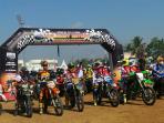 hb-putra-one-day-adventure-motor-trail-di-kalimantan_20150802_063350.jpg