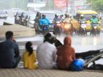 hujan-banjarmasin-jar_20151003_184655.jpg