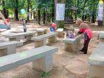 hutan-kota-pinus-mentaos-i-yang-berlokasi-di-jl-pangeran-suriansyah-seberang-sman-2-banjarbaru.jpg