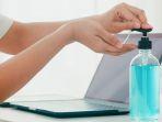 ilustrasi-penggunaan-hand-sanitizer-untuk-cegah-penularan-virus.jpg
