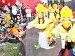 ilustrasi-pertunjukan-tari-topeng-kamis-13012022.jpg
