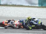 insiden-sengit-rossi-dan-marquez-di-seri-motogp-sepang_20151107_220953.jpg