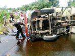 istimewa-kecelakaan-antara-truk-cpo-dan-sepeda-motor-di-cantung-kotabaru_3.jpg