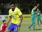 jadwal-siaran-langsung-dan-live-streaming-liga-1-2018-barito-putera-vs-persebaya-surabaya_20180812_101105.jpg