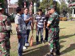 jajaran-kodim-barabai-menggelar-latihan-dan-simulasi-menghadapi-aksi-demontran-di-barabai-hst_wm.jpg