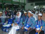 jemaah-haji-hulu-sungai-tengah-sebelum-diberangkatkan.jpg