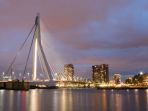 jembatan-erasmus-di-rotterdam_20161122_134500.jpg