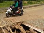 jembatan-rantaubaru-di-kabupaten-tapin_20150618_134134.jpg