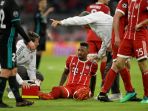 jerome-boateng-mengalami-cedera-saat-bayern-muenchen-menjamu-real-madrid_20180814_063021.jpg