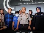 jn-mengenakan-topeng_20180127_221237.jpg