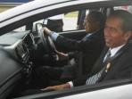 joko-widodo-jajal-new-proton.jpg