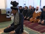 jokowi-jadi-imam-salat-zuhur-di-afganistan_20180130_164455.jpg