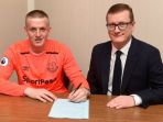 jordan-pickford-menjadi-pemain-anyar-everton-musim-depan_20170616_065219.jpg