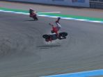 jorge-lorenzo-kecelakaan-di-fp-2-motogp-thailand-2018_20181005_175137.jpg