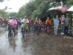 kadispora-h-hermansyah-saat-memulai-event-gowes.jpg