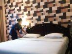 kamar-di-hotel-rodhita-banjarmasin_wm.jpg