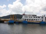 kapal-ferry-pelabuhan-ferry-batulicin-kabupaten-tanahbumbu_20160904_163100.jpg