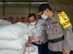 kapolda-kalteng-brigjen-pol-dedi-prasetyo-saat-memantau-gudang-bulog.jpg