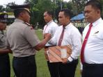 kapolres-beri-ucapan-selama-kepada-satnarkoba-tapin_20161028_133333.jpg