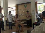 kasatpol-pp-balangan-rahmadi-bersama-kabid-linmas-satpol-pp-balangan-latihan-linmas-jelang-pilk.jpg