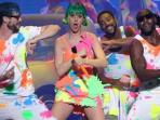 katty-perry-konser_20150509_205600.jpg