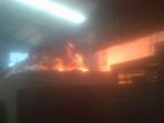 kebakaran-gudang-roti_20160323_135932.jpg