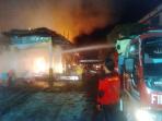 kebakaran-mapolda-kalteng_20150506_232350.jpg