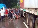 kecelakaan-lalu-lintas-antara-motor-dan-truk-kontainer-di-martapura-kabupaten-banjar-23122020.jpg