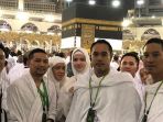 keluarga-bakrie-umrah_20180818_142446.jpg