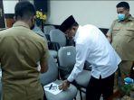 ketua-dprd-provinsi-kalsel-h-supian-hk-memeriksa-kesiapan-paripurna-dprd-kalsel.jpg
