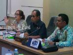 ketua-komisi-iii-takyin-baskoro-tengah-wakil-ketua-komisi-iii-taufik-rachman-dan-emi-lasari.jpg