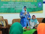 ketua-tp-pkk-banjarbaru-saat-memberi-arahan-bimbingan-teknik-toga_wm.jpg