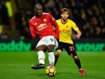 kiko-fermenia-hanya-bisa-melihat-romelu-lukaku-melepas-tendangan-saat-watford_20171129_070625.jpg
