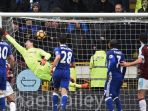 kiper-chelsea-thibaut-courtois_20170213_062145.jpg