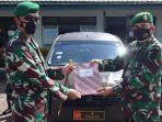 komandan-kodim-dandim-1011klk-menyerahkan-simbolis-mobil-operasional.jpg