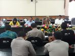 komisi-1-dprd-kabupaten-tapin_20180504_114204.jpg