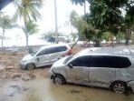 kondisi-mobil-mobil-di-wisma-kompas-gramedia-karang-bolong-banten-setelah-dihantam-tsunami.jpg
