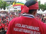 kongres-rakyat-kotabaru-tolak-tambang-di-siring-laut-kotabaru-kamis-1052018_20180511_174214.jpg
