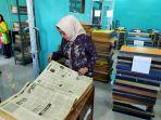 koran-dan-majalah-lama-atau-jadul-ini-terletak-di-belakang-kantor-perpustaka.jpg