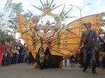kostum-peserta-karnaval-tabalong-etnik-festival.jpg