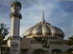 kubah-masjid-al-mujahidin-banjarmasin-ini-terbilang-unik-karena-berbentuk-waluh.jpg